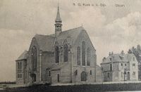 Foto ansichtkaart R.C. Kerk en pastorie Nieuw-Dijk Didam