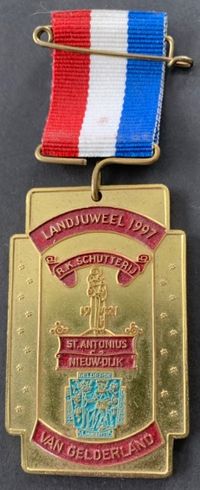Medaille Landjuweel 1997 Schutterij St. Antonius Nieuw-Dijk